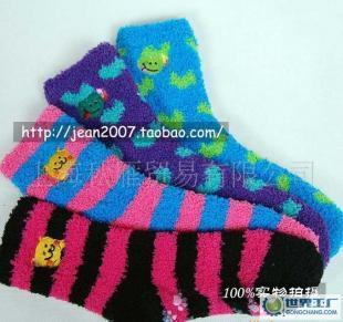 外貿原單女式絲絨全棉加厚中筒地板襪 糖果多色，實用與美觀兼備